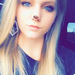 Meet your Posher, Caitlin